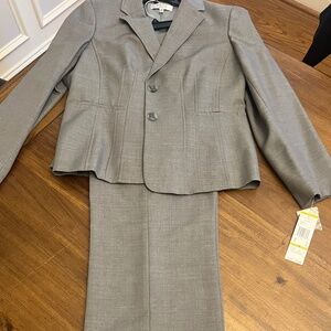 Gray blazer suit